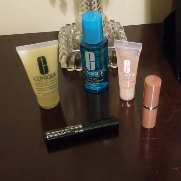 Clinique Other - Clinique Skincare and Makeup Bundle